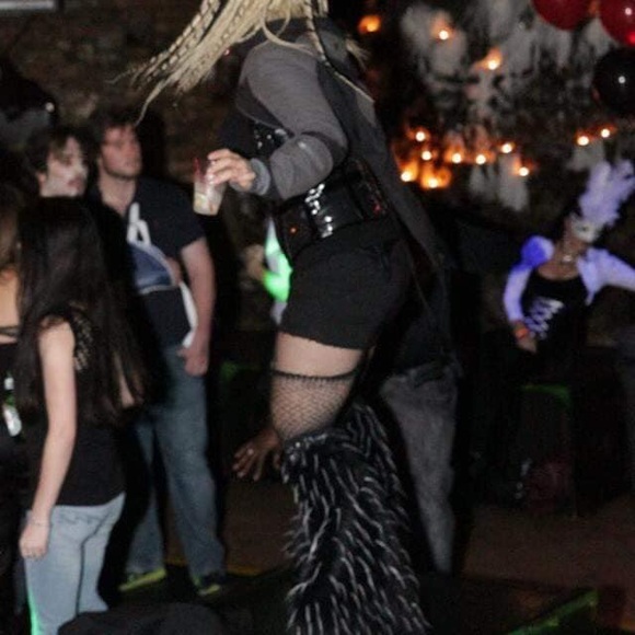 Open for your spooky desires . Consistently new - Picture 2 of 8